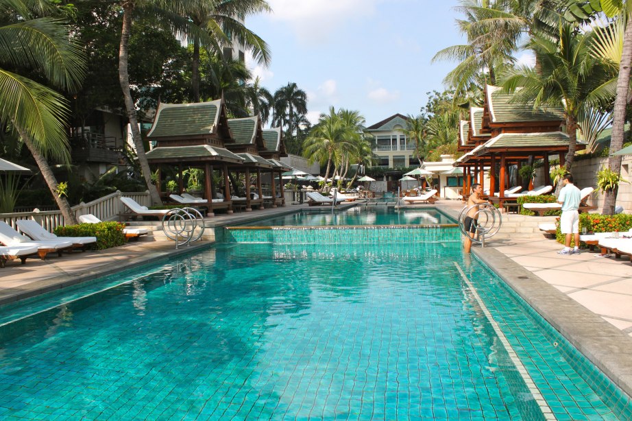 The Peninsula Bangkok Pool